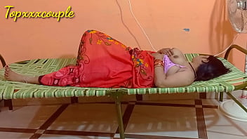 मोटे मुम्मों वाली गाँव की गर्म भाभी की रसीली चुदाई कहानी