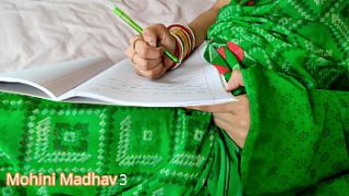 भारतीय शिक्षिका मोहिनी को उसके छात्र ने वॉशरूम में जोरदार चोदा – हिंदी ऑडियो