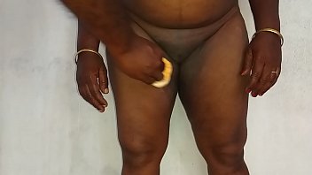 भारतीय गर्म चुदाई की भूखी बेवफा पत्नी वनिता की नीले साड़ी में बड़े बूब्स और चिकनी चूत दिखाती हुई सहेली, बूब्स दबाना, निप्पल रगड़ना, चूत मसलते हुए हस्तमैथुन