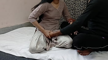 गर्म भारतीय पंजाबी विधवा सास हिंदी ऑडियो में चुदाई के साथ