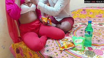 गर्म भाभी को चोदते हुए स्टेप ब्रदर का मजेदार Xxx वीडियो