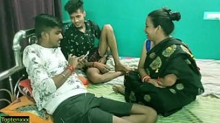 गर्म भारतीय बीवी को दोस्त के साथ चोदते हुए! जबरदस्त हिंदी सेक्स