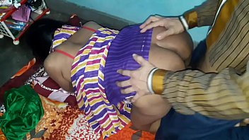 गर्म टीचर के साथ जबड़ा छोड़ा तो पूरी क्लास चीख उठी