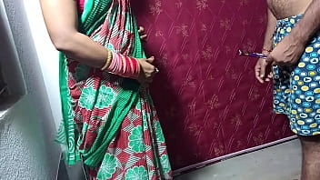 मौसी की गर्म चॉकलेट से भांजी का मीठा रस निकाला – हिंदी डबिंग में