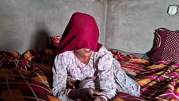 गांव की गर्म बहू का सुहागरात का मजा, देखें देसी चुदाई का रियल अंदाज