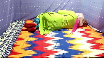 गर्मजोशी से चुदाई करती नवयौवना राधिका का हिंदी सेक्स वीडियो