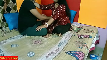 गुप्त सेक्स रिश्ता दोस्त की गर्म माँ के साथ! हिंदी में बेधड़क अमेच्योर सेक्स साफ़ आवाज़ के साथ