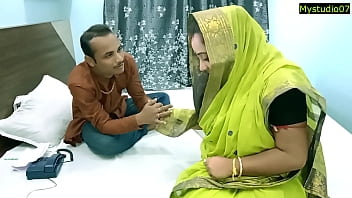 गरमा-गरम भारतीय बीवी पति के इलाज के लिए चाहिए पैसे! हॉट सेक्स वीडियो