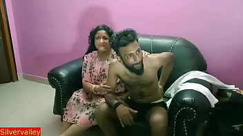 गर्म देशी आंटी की चुदाई की रसभरी रात – हिंदी सेक्सी वीडियो