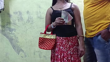 गाँव से आई नई नौकरानी को मालिक ने बेडरूम में चोद डाला