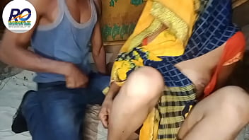 Desi Bhabhi Ki Garmi Bhari Chudai – Doggy Style Mein 2000 Hajar Maza, Saree Utarte Hue Nangi Kamar Ki Rasila Sound