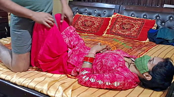 जोरदार हिंदी चीखों के साथ रौंगटे खड़े कर देने वाली सुहागरात – पूरा नज़ारा भाग-1