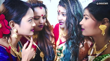 भारतीय जमींदार भाइयों ने एक साथ चार सेक्सी बीवियों के साथ गैंगबैंग का मजा लिया (हिंदी ऑडियो)