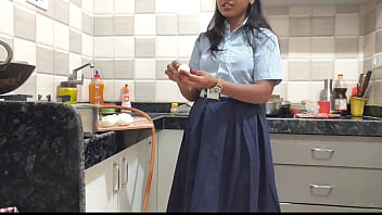 आशु की गर्म मुलाकात: टीचर ने घर आकर नंगी पढ़ाई करवाई (हिंदी ऑडियो)