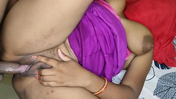 सौतेले बेटे को पैड करने के बाद उसकी चूत चोदने को कहा हिंदी ऑडियो