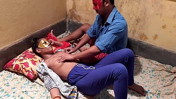 गर्म भारतीय भाभी का सेक्सी अडवेंचर: जब पति ऑफिस गया तो देर से हुई ये मस्त मौज