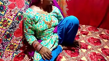गर्म पड़ोसन की रसीली चुत की मजेदार कहानी