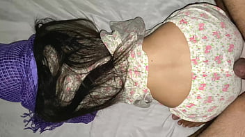 पंजाबी सौतेली माँ ने अपने बेटे के लिए ढोंगी बाबा के सामने उतार दिए कपड़े, हिंदी में गरमा-गरम कहानी और सेक्सी आवाज़ के साथ