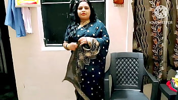भारतीय देसी भाभी पड़ोस के लड़के के साथ जोशीला संबंध