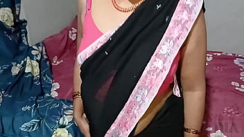 सपने में देखा एक गर्म और सेक्सी देसी नौकरानी को, जिसकी भरी हुई बॉडी ने देसी बीवी को भी मोह लिया
