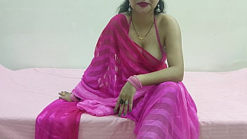 गर्म भारतीय सौतेली बहन अकेले घर पर अपने सौतेले भाई के साथ गंदी बातें करते हुए जबरदस्त सेक्स