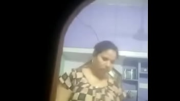 परिपक्व देसी भारतीय आंटी