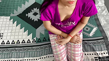 पैसे देकर अपनी सौतेली बहन की कुंवारी चूत को पहली बार चोदा