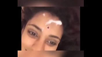 भारतीय लड़कियों पर गर्मागर्म कमशॉट का Hd संग्रह