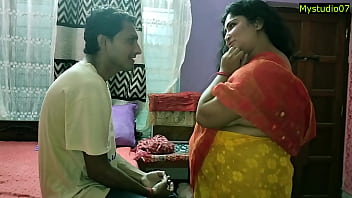 भोली लड़के के साथ गरमा-गरम सेक्स करती हुई भाभी की मचलती आवाज़ें