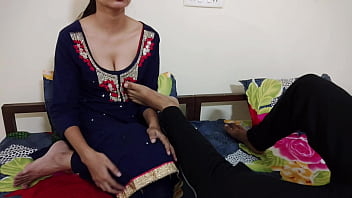 पीरियड्स आने से पहले ही सा को चोदकर गांड़ फाड़ दी