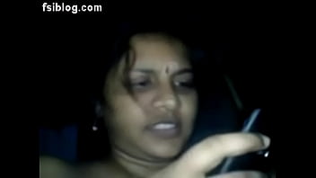 पति ने भारतीय मालू का आनंद लिया