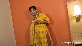 भारतीय सुंदरी रूपाली