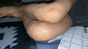 पड़ोसी अंकल ने 18 साल की स्कूली लड़की की तंग चूत को खूब चोदा