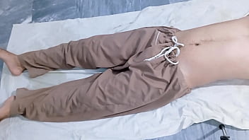 भारतीय माहौल में बड़ा लंड, बाल और पीछे का छेद