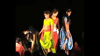 गर्म भारतीय सुंदरी