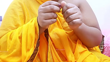 भारतीय देसी आंटी के उभार