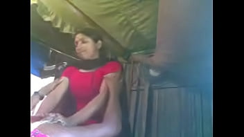 साहसी देसी जोड़ा का जोशीला संभोग