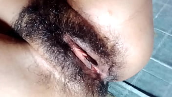 गर्म देशी किशोरी का अंदरूनी मज़ेदार वीडियो, चूत और चूचियों का खेल