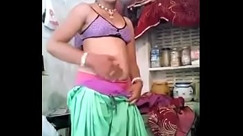 गर्म देशी बहू