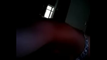 भारतीय माँ चूसती हुई