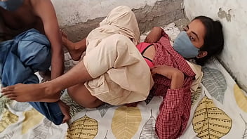 गाँव की देसी स्कूली लड़की का बॉयफ्रेंड के साथ गुप्त मिलन