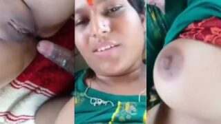 Desi Xxx Mms Of A Village Lady Fucking Like A Slut