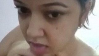Indian Lady With Butter Like Figure Full Nude Show