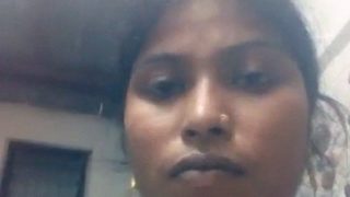 Local Sexy Boudi From Bangladesh In Saree Fingering Yoni