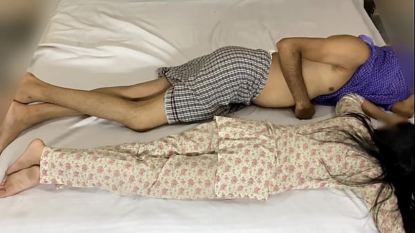 सासूजी और मैं एक ही बिस्तर पर सोए और पूरी रात चुदाई करते रहे