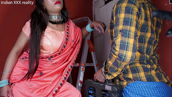 भारतीय कामुक मामाजी मरम्मत करते हुए