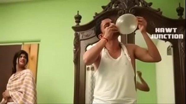 गर्म देशी बहू का सेक्सी अंदाज