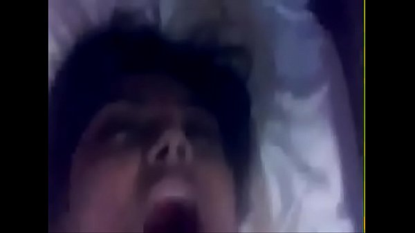 भैया के लिए देसी सेल्फी में खुद को सहलाती हुई