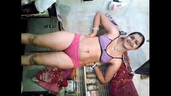 देसी गरमा गरम तड़का गाना