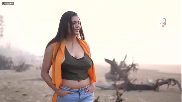 गर्म देशी लड़की की सेक्सी तस्वीरें